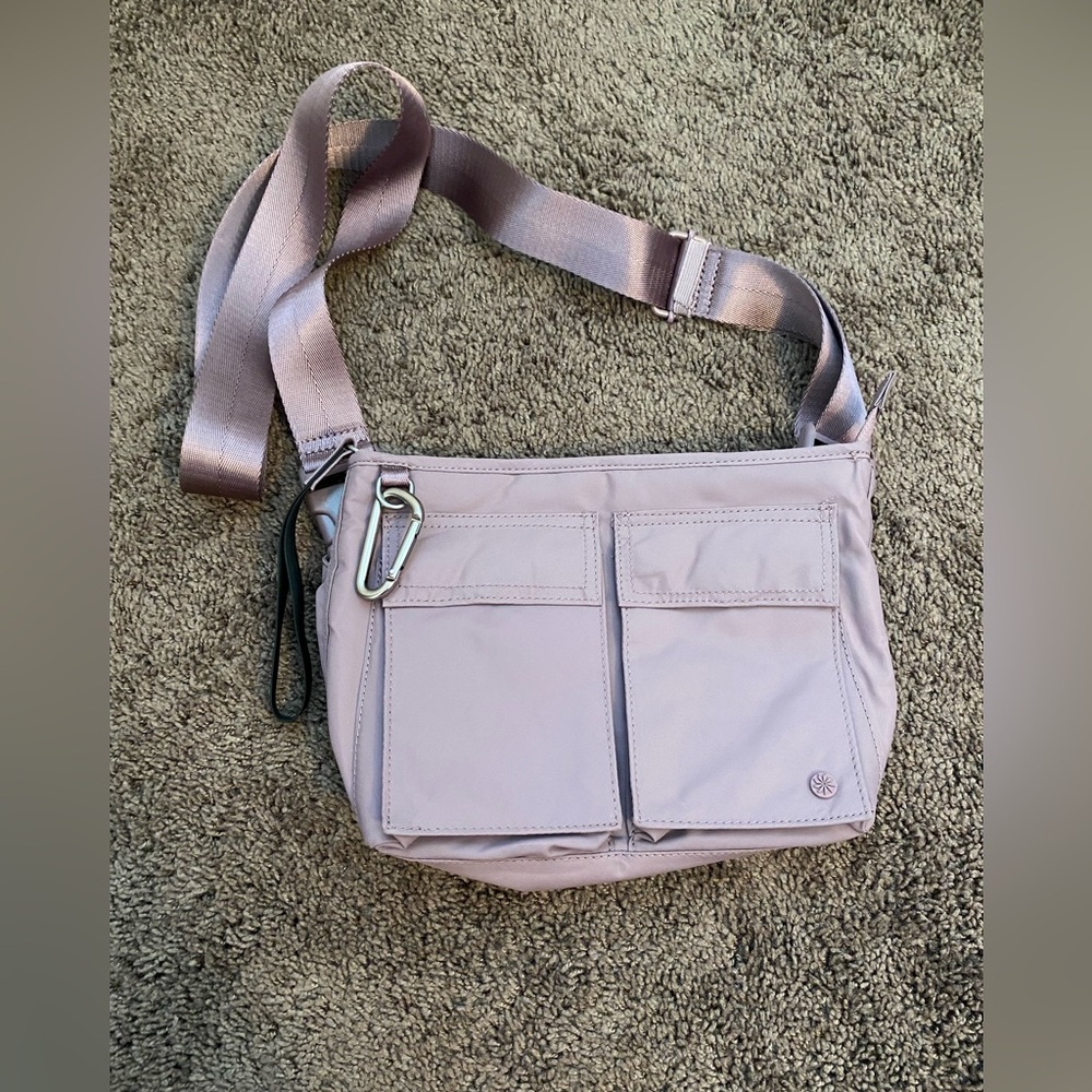 Athleta Kinetic Travel Crossbody Flora Mauve Purple NWOT